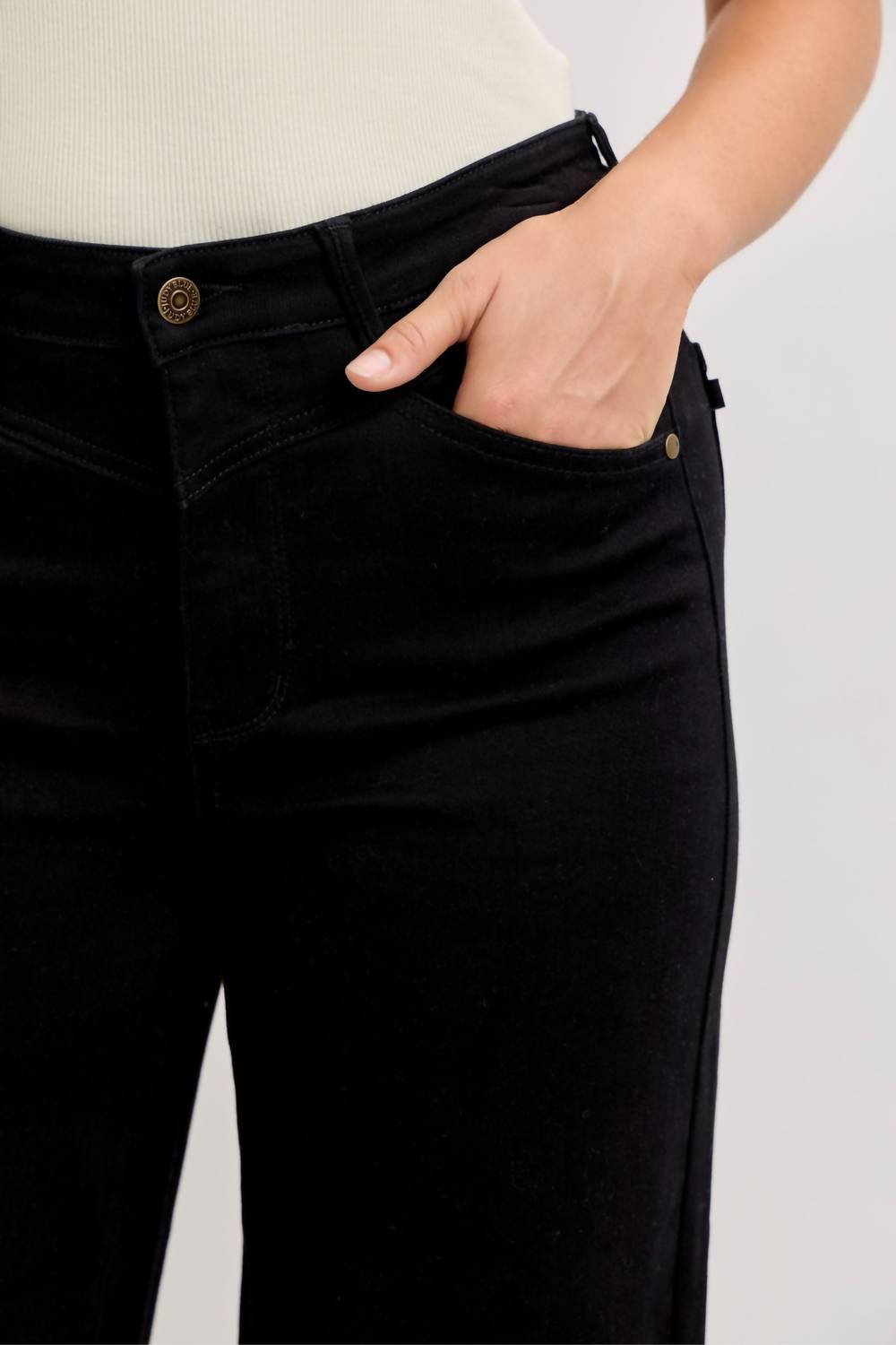 Judy Blue - Raven High Rise Retro Wide Leg Jean
