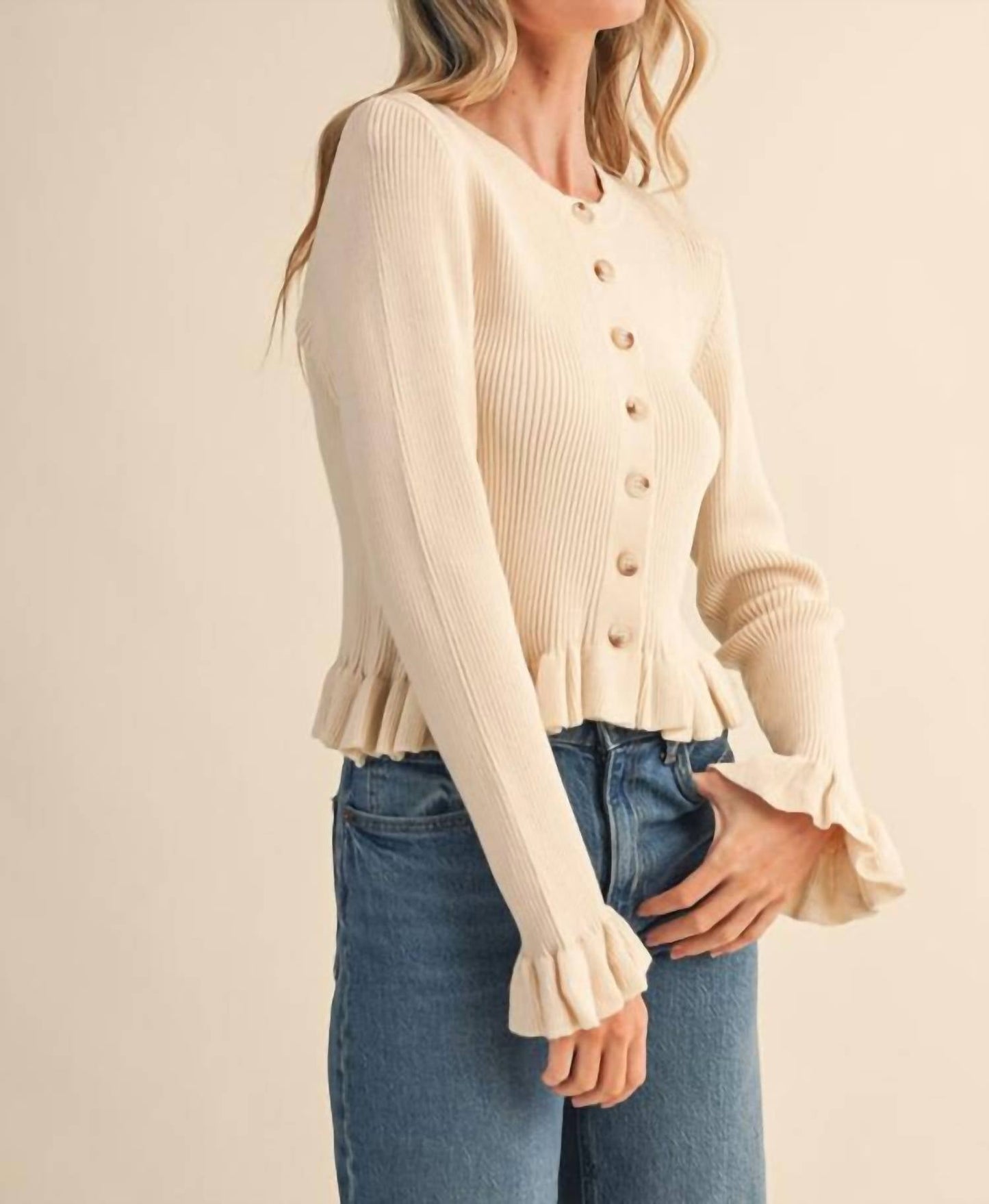 &Merci - Ruffle Hem Ribbed Knit Cardigan