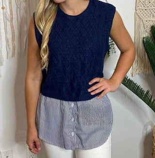 Eesome - Sweater Vest With Striped Layer Top