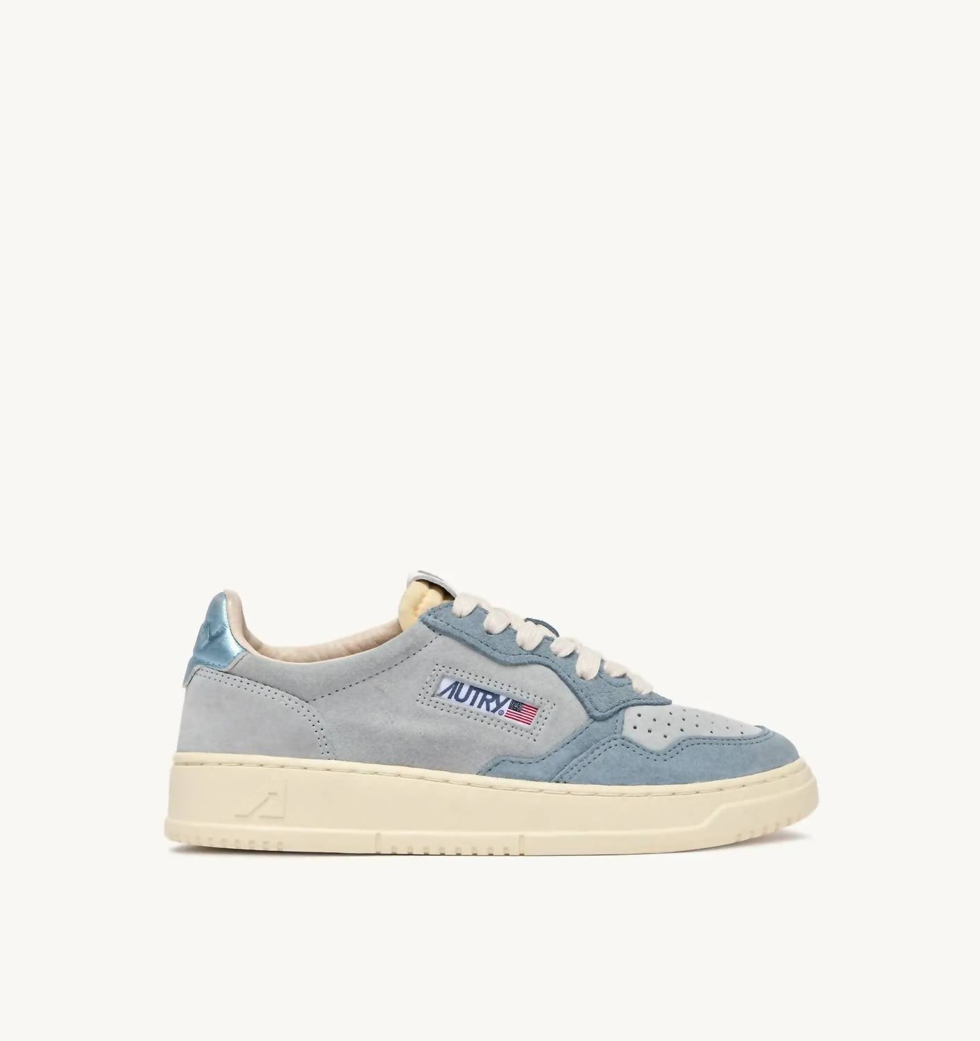Autry - Women's MEDALIST LOW TRICOLOR SNEAKERS