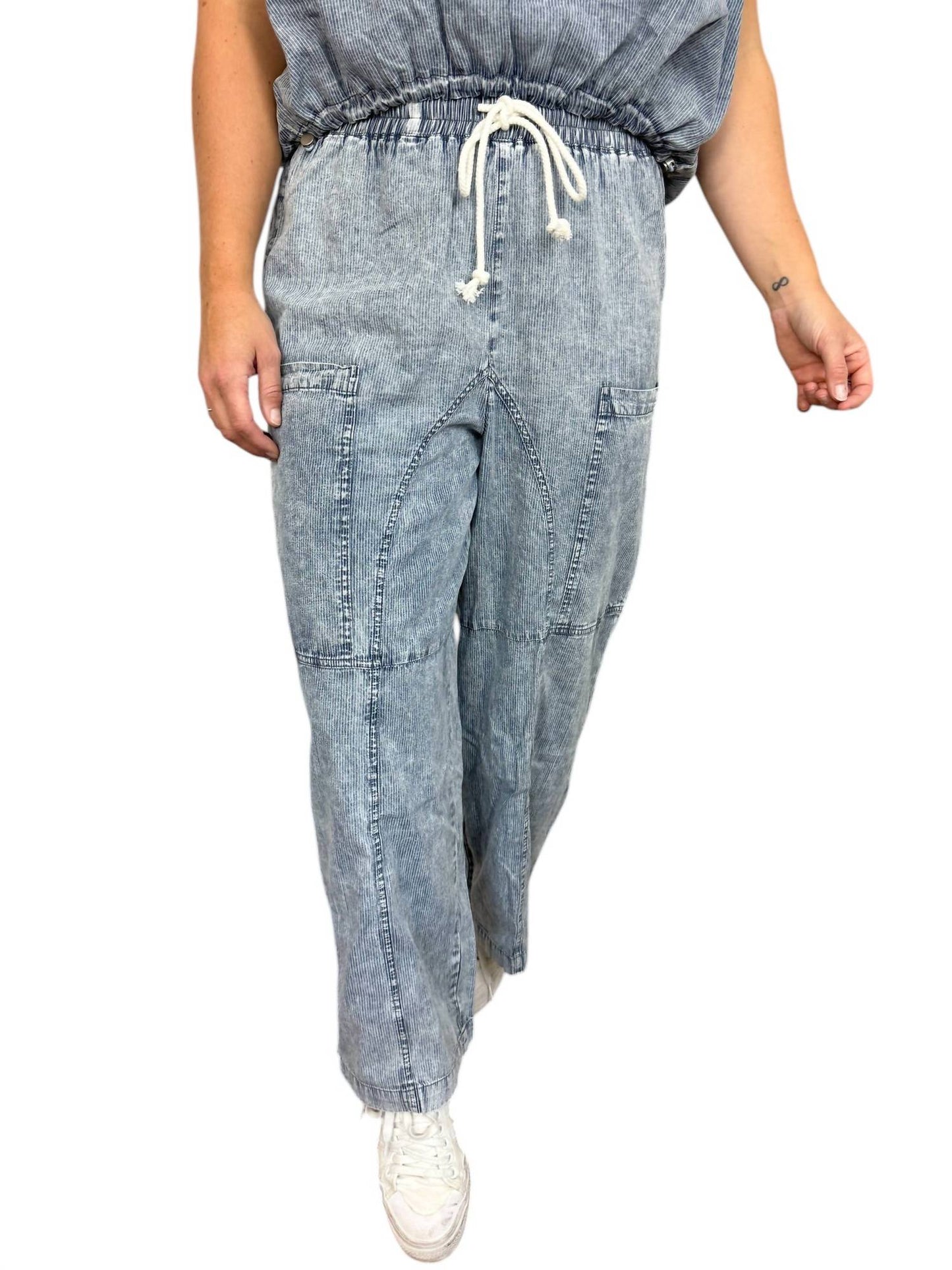 Eesome - Aspen Pinstripe Pants