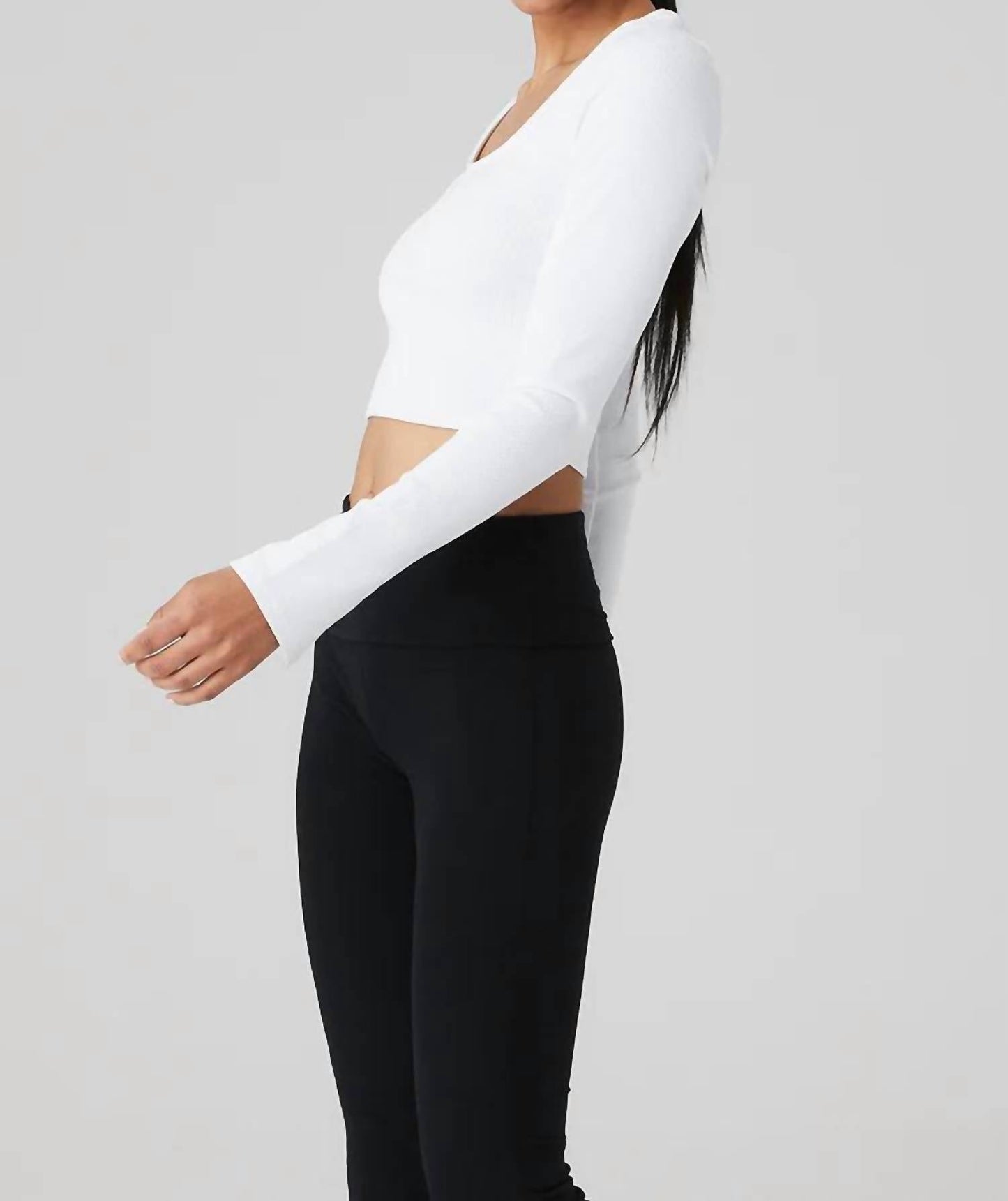 Alo Yoga - Alosoft Ribbed Show Stopper Cropped Shirt