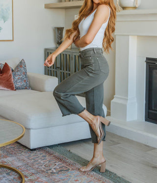 Judy Blue - High Rise Control Top Wide Leg Crop Jeans