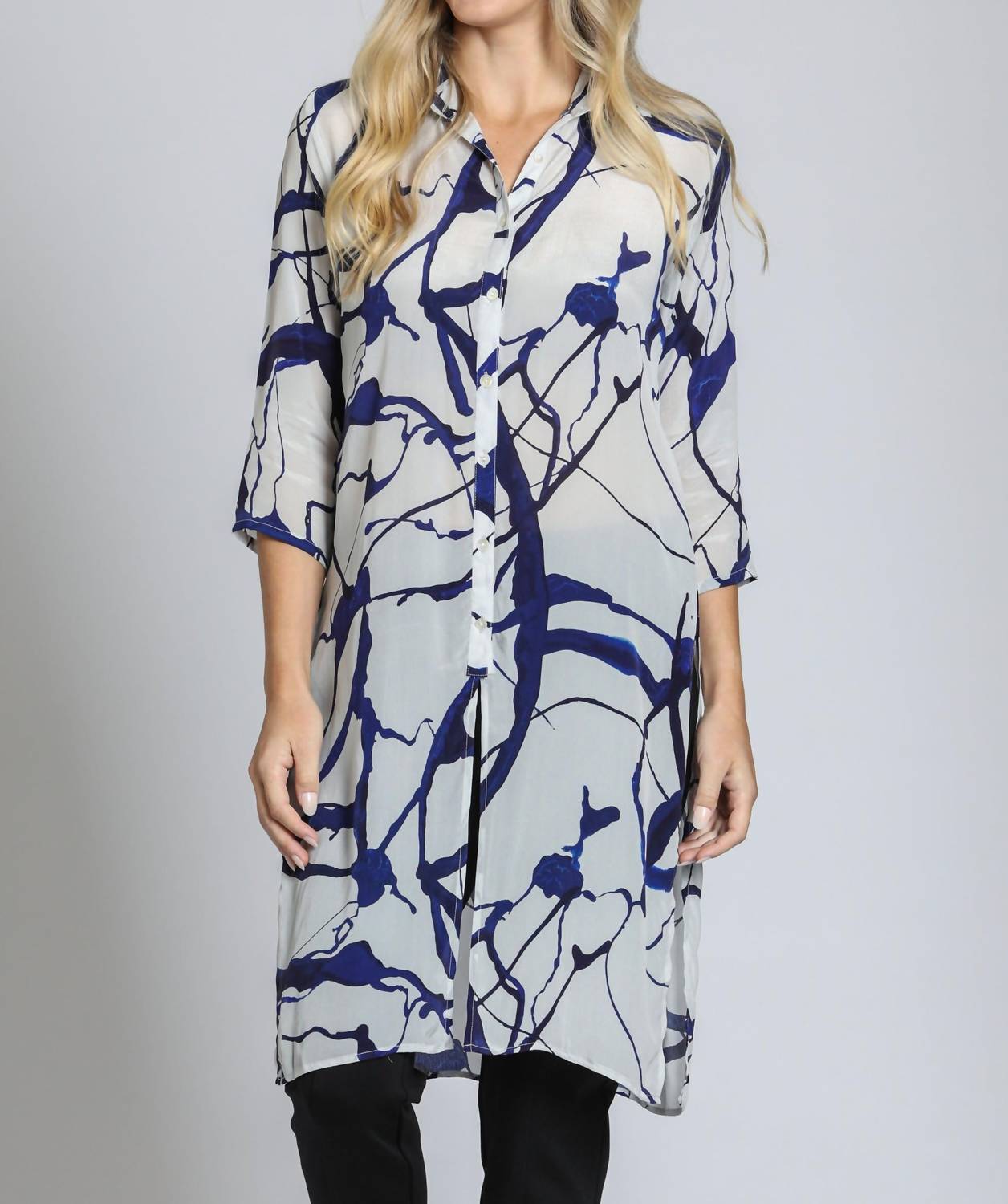 Apny - Three Quarter Button Up Side Slit