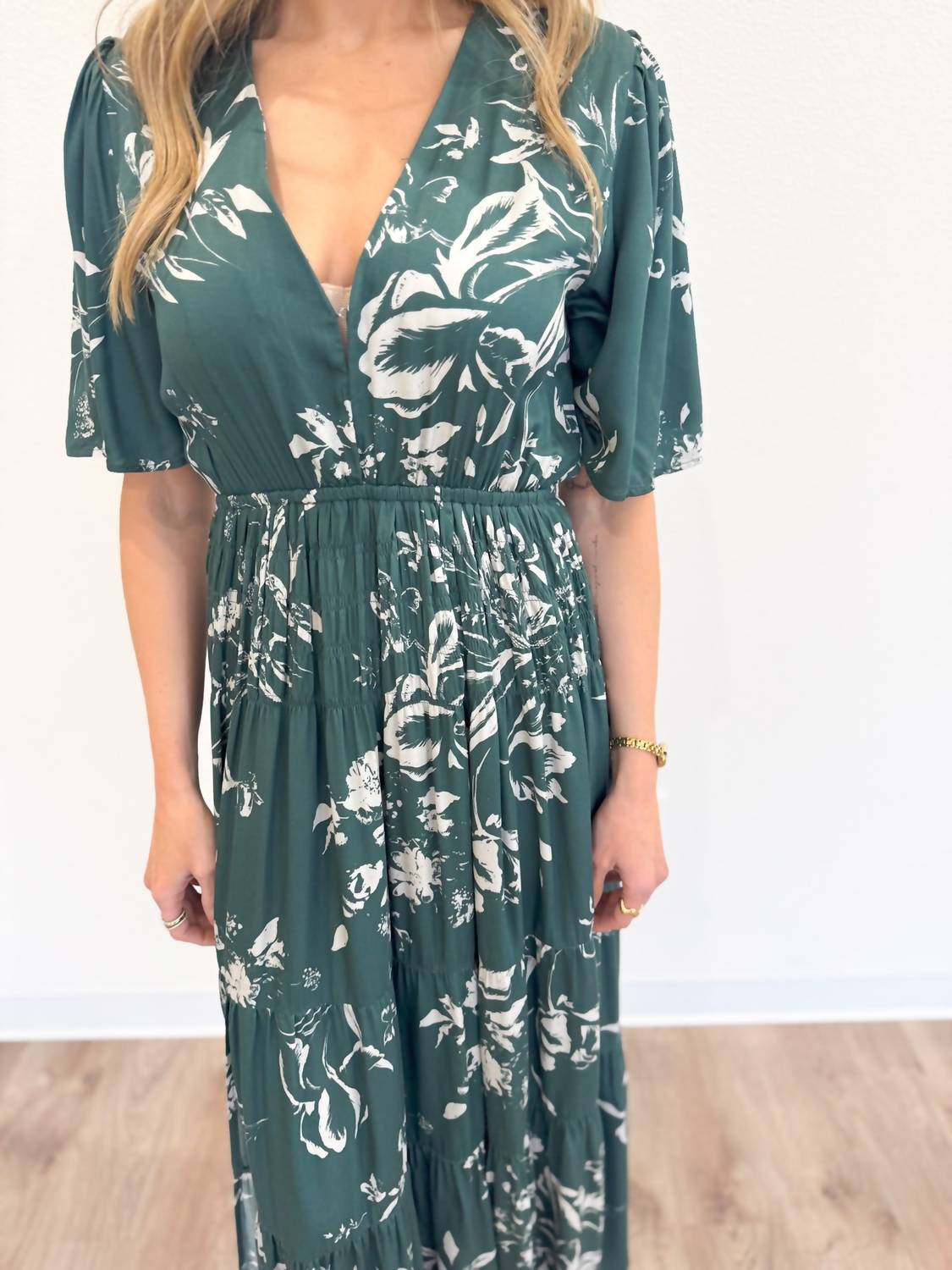 Elan - Billie Floral Maxi Dress