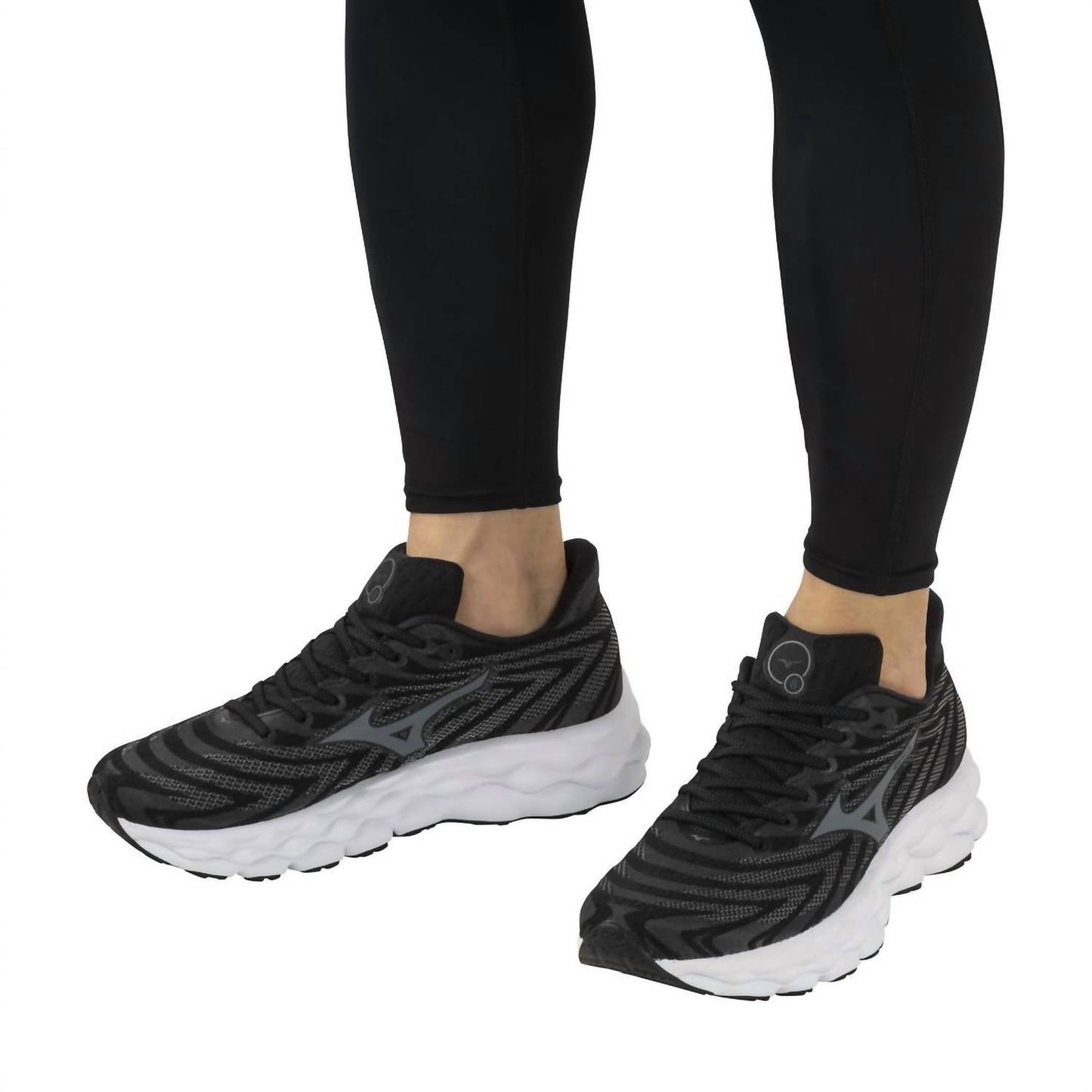 Mizuno - Men's Wavesky 8 Running Shoes