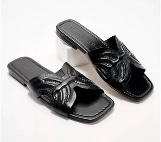 Seychelles - Women Madhu Sandal