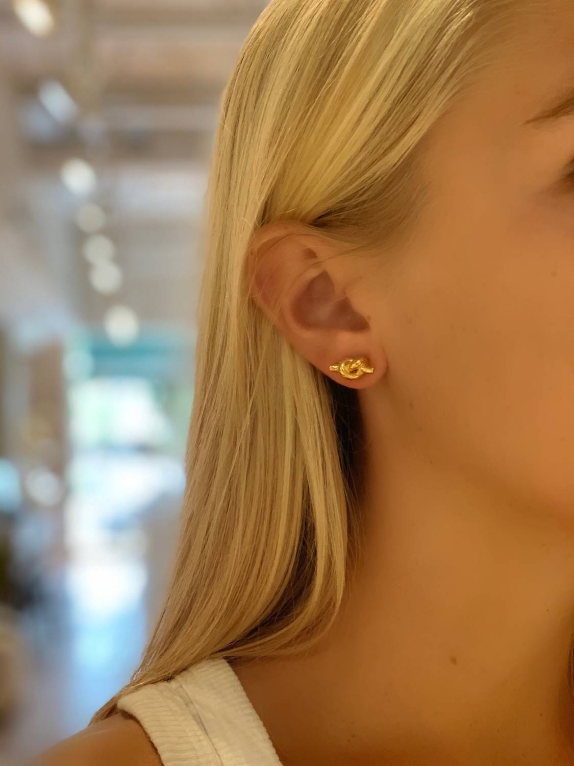 Hazel Smyth - Women's Knot Stud Earrings