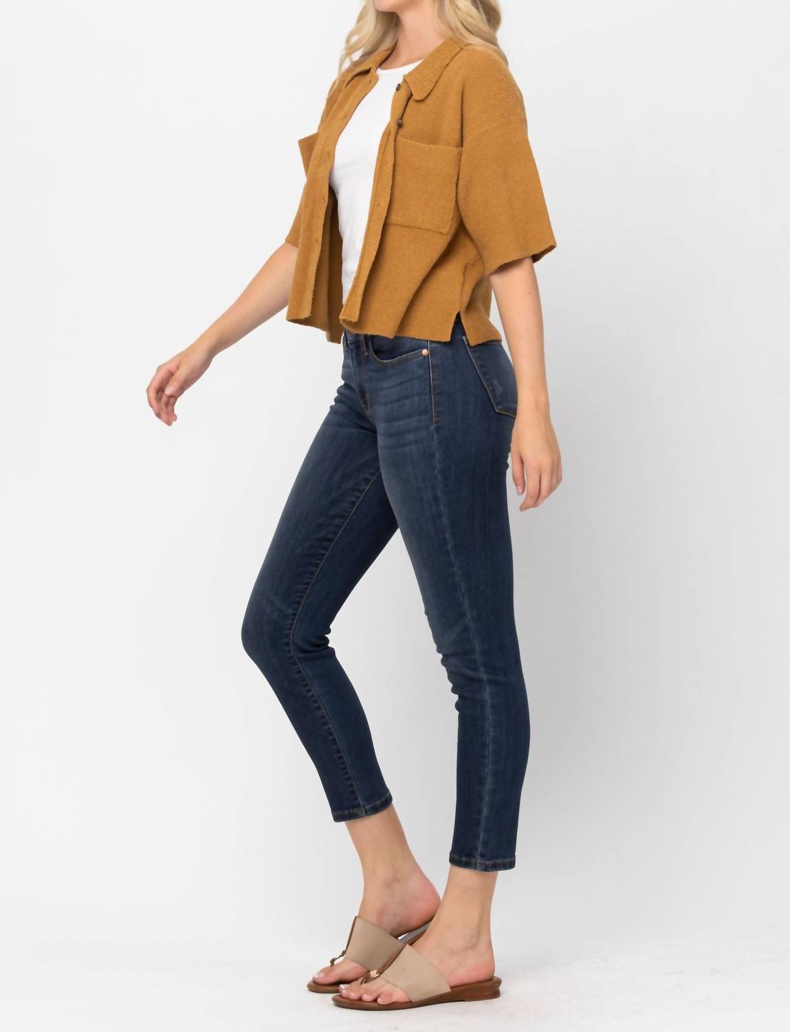 Judy Blue - Mid-rise Relaxed Fit Jean