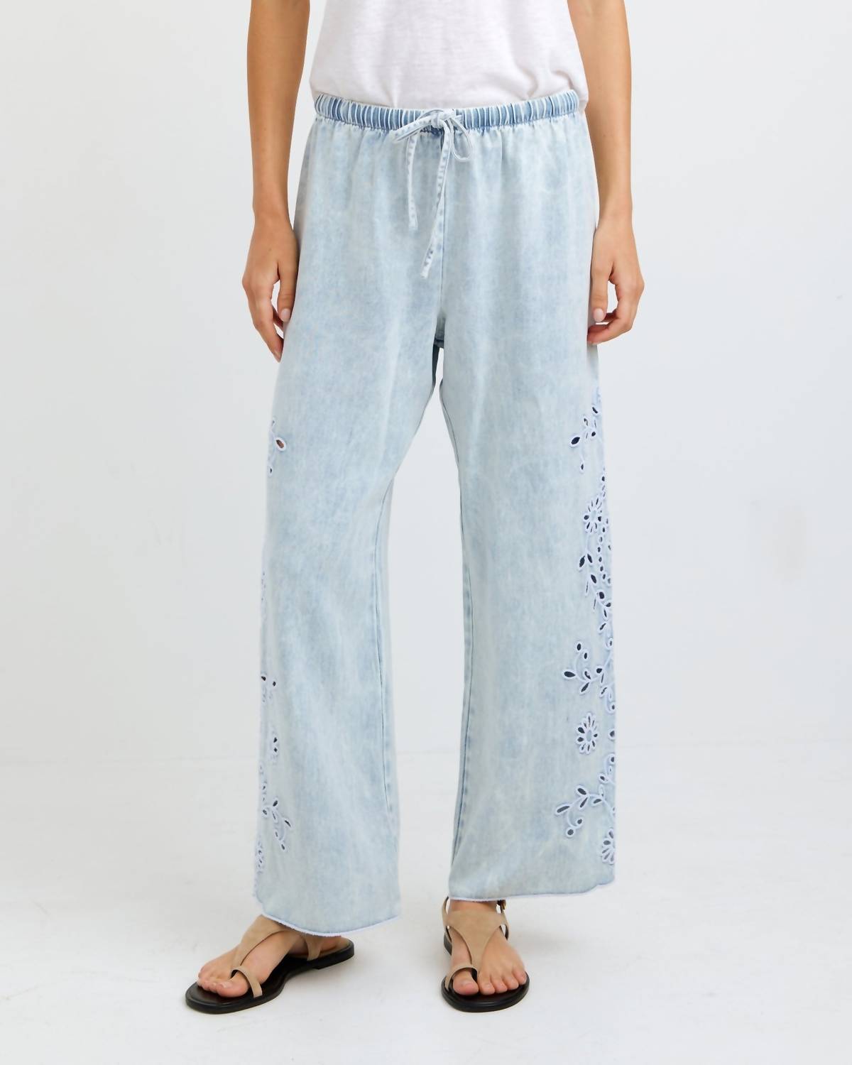 Bella Dahl - Side Embroidered Beach Pant