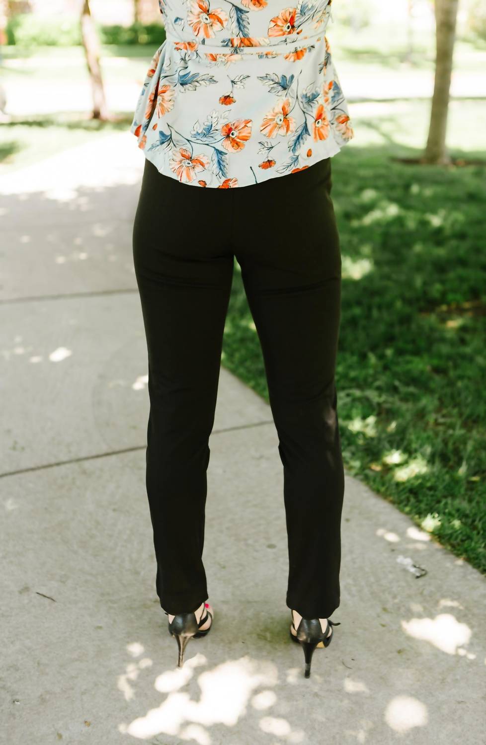 Lysse - Scalloped Low Rise Tate Ankle Pant