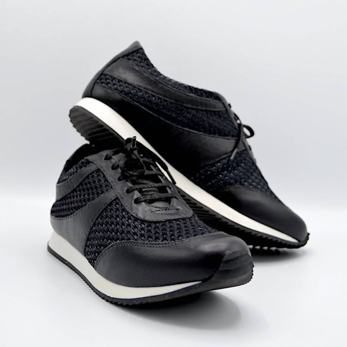 Chelsea Jones - Women's Train Walking Shoe