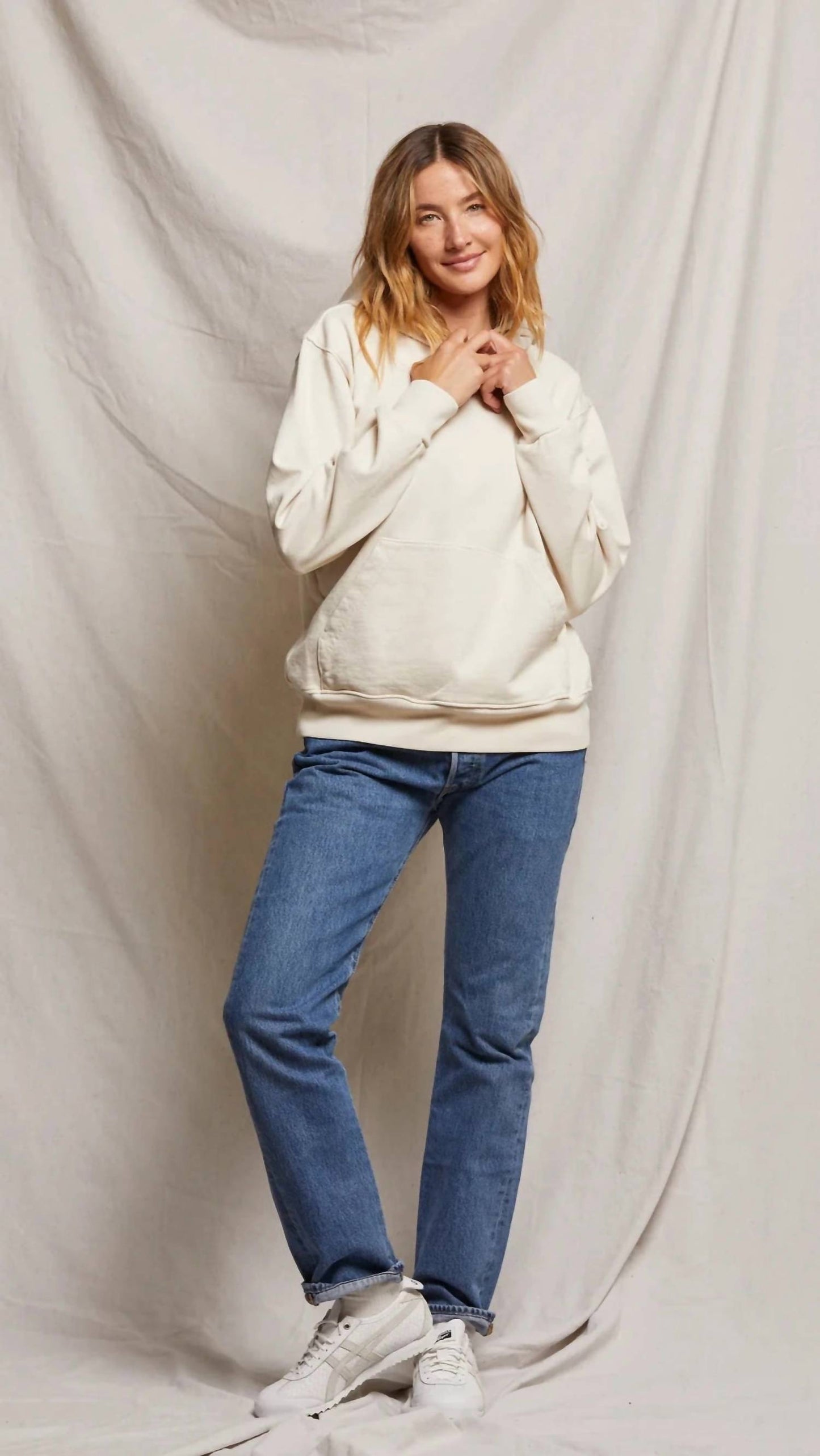 Perfectwhitetee - Women's Kourtney Hoodie