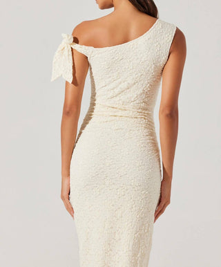 Astr - Emely Off Shoulder Midi Dress