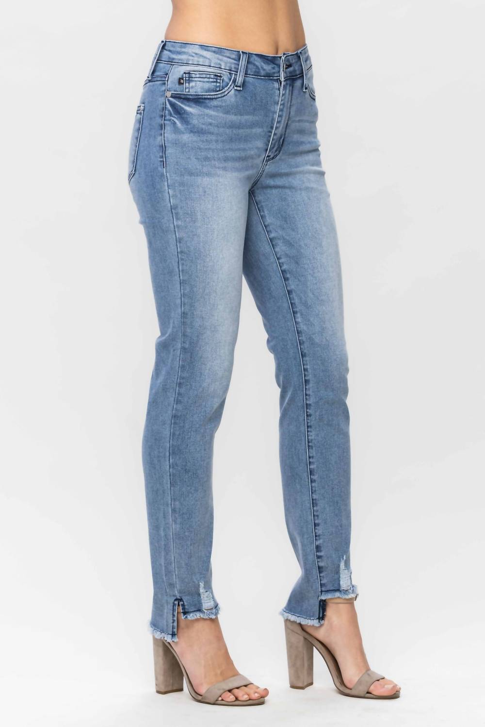 Judy Blue - Mid Rise Cool Denim Sustainable Relaxed Fit