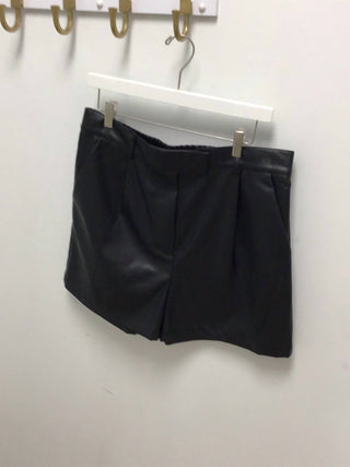Steve Madden - IMELDA FAUX LEATHER SHORTS