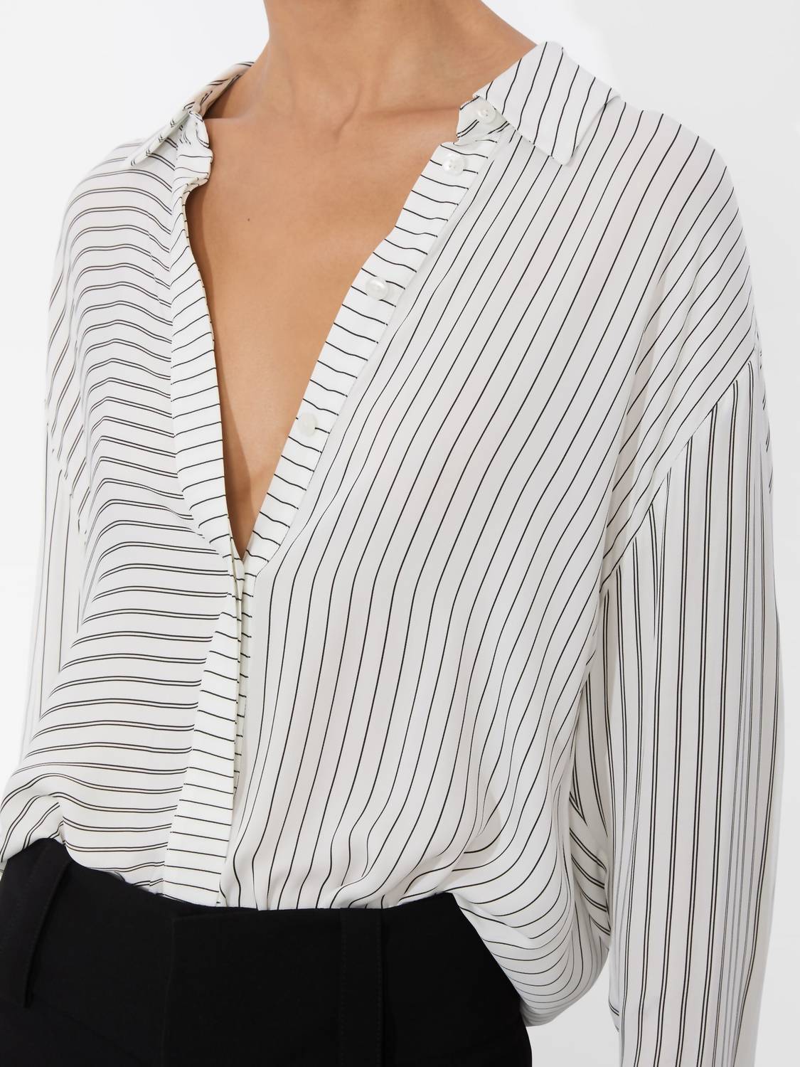 Alice + Olivia - Dimitra Oversized Hi Lo Button Down Shirt