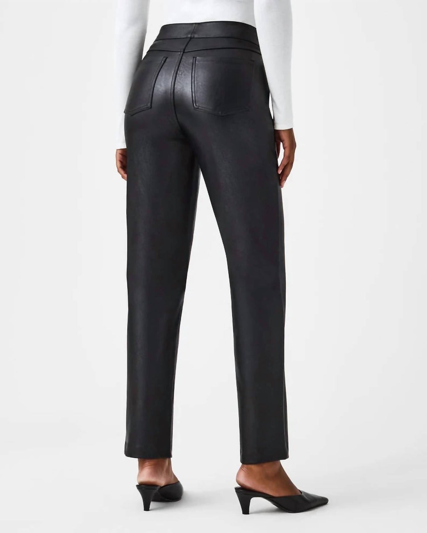 Spanx - LEATHER LIKE SLIM STRAIGHT