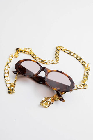 In The Mood For Love - CAROLINE BK SUNGLASSES WITH CHAIN