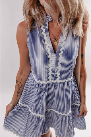 Aapparella - Striped Trim Sleeveless Dress