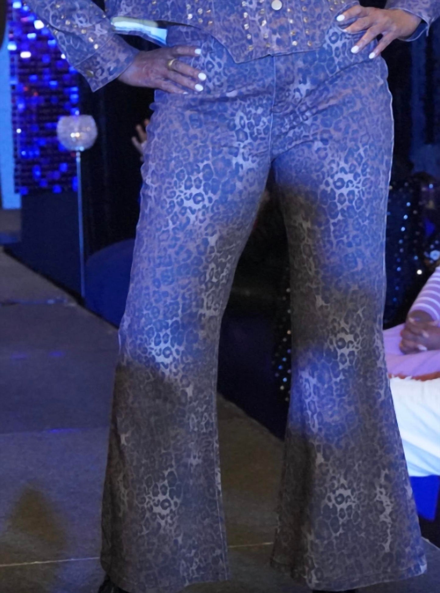 Azi - Women's Animal Pattern Wide-Leg Jeans