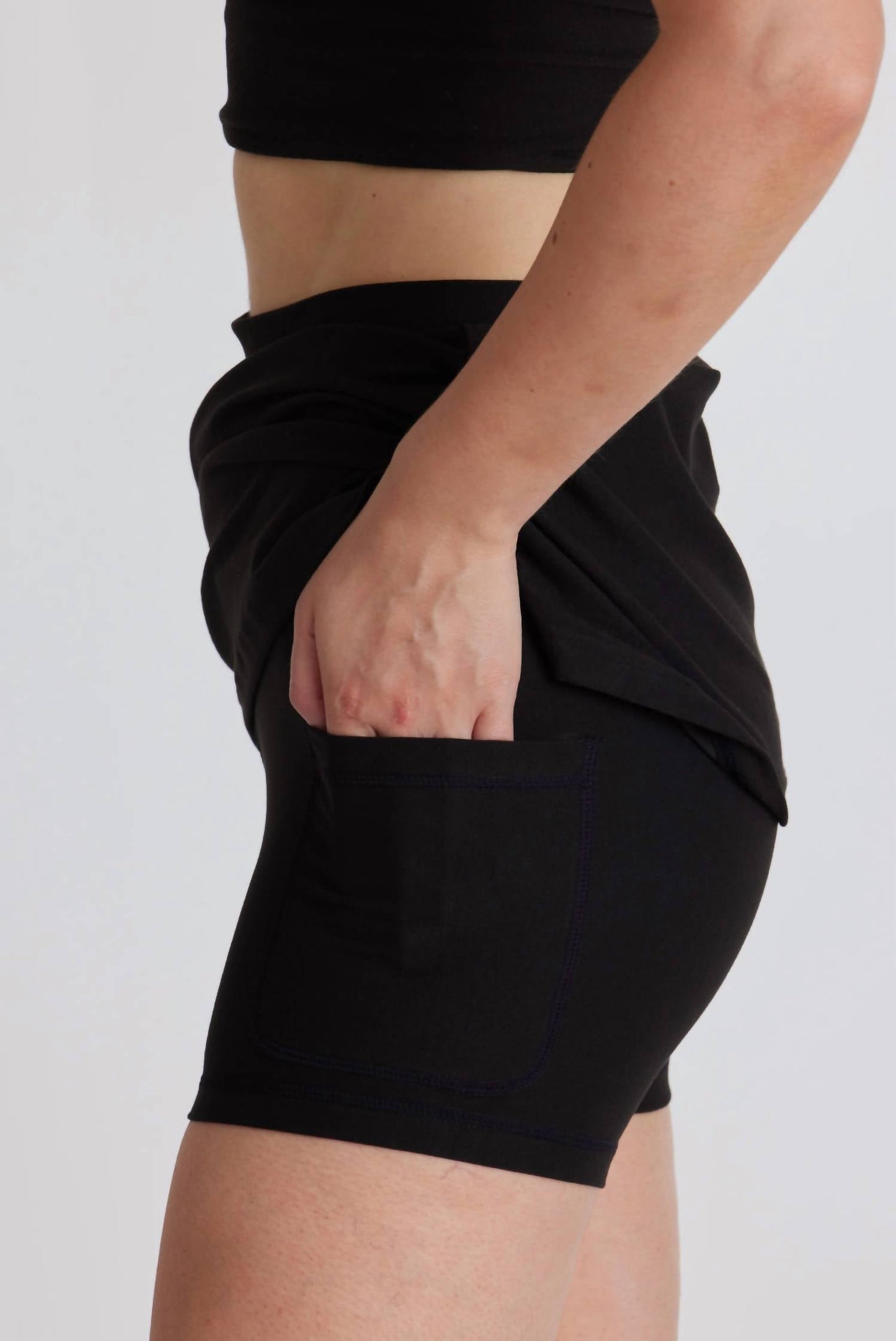 Wolven - Vegan Suede Finish Tennis Skirt