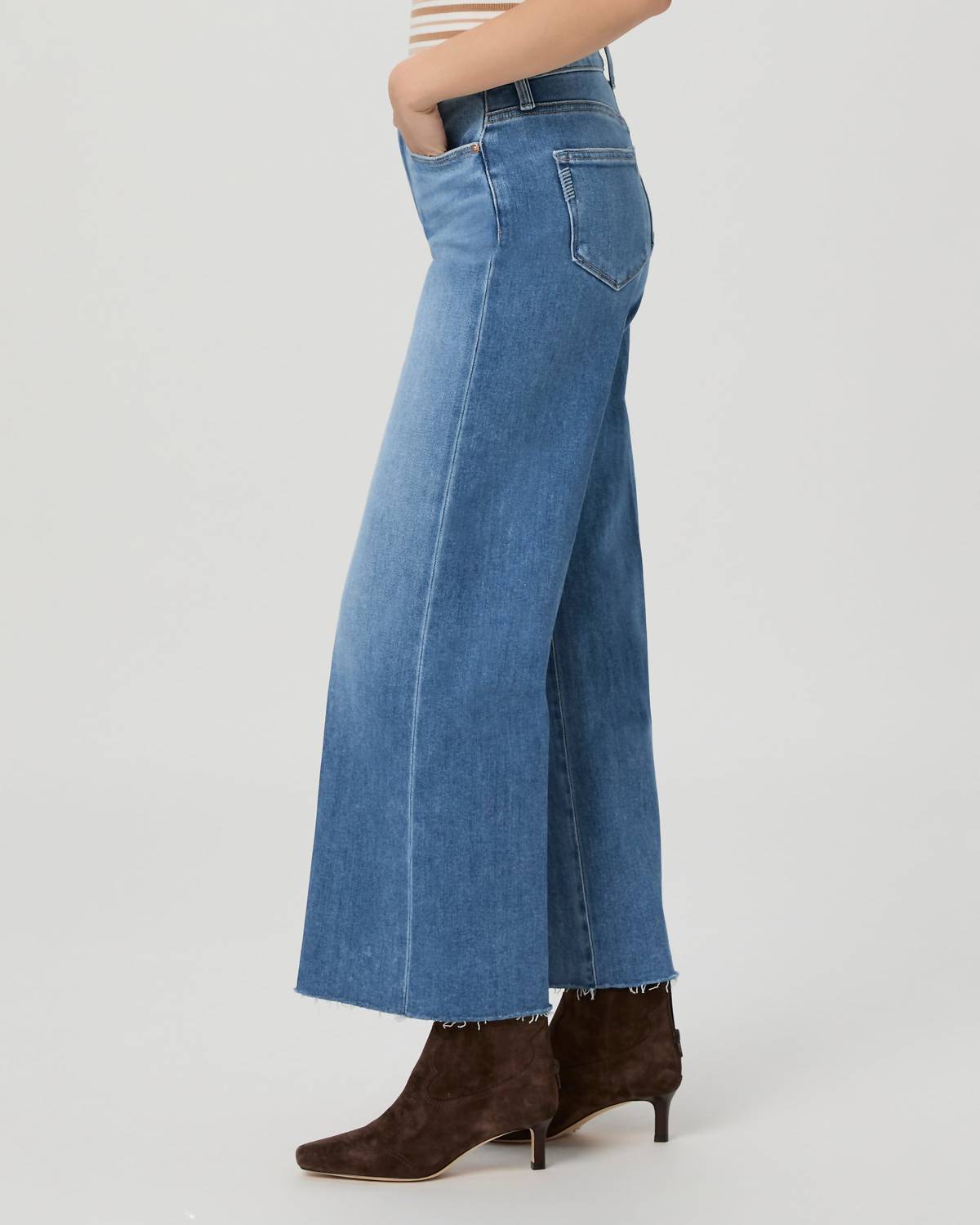 Paige - Anessa 29" Petite With Seamed Beltloops And Raw Hem Jean