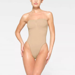Skims - Seamless Sculpt Strapless Thong Bodysuit