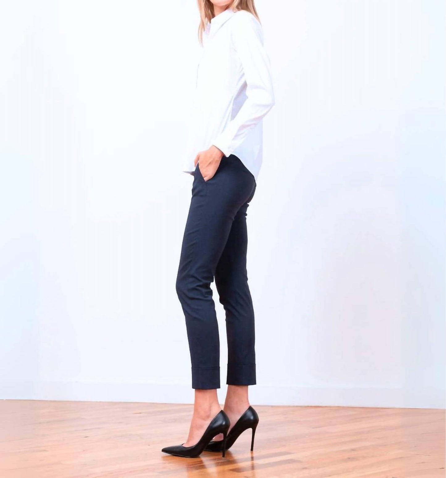 Avenue Montaigne - Ben Pull On Straight Leg Pants
