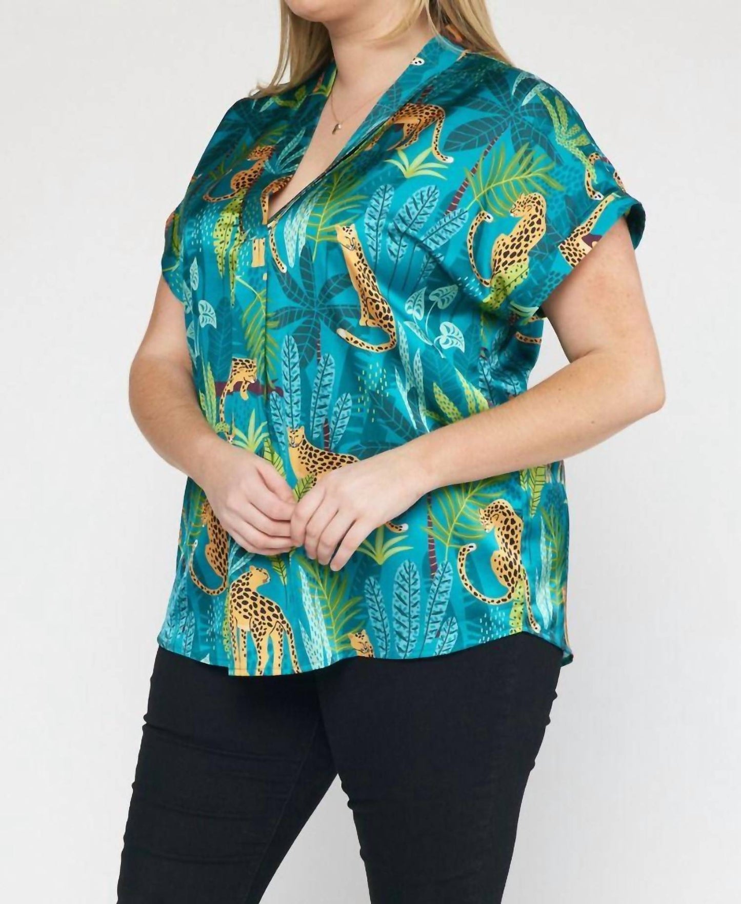 Entro - Permanent Rolled Cuffs V-Neck Top