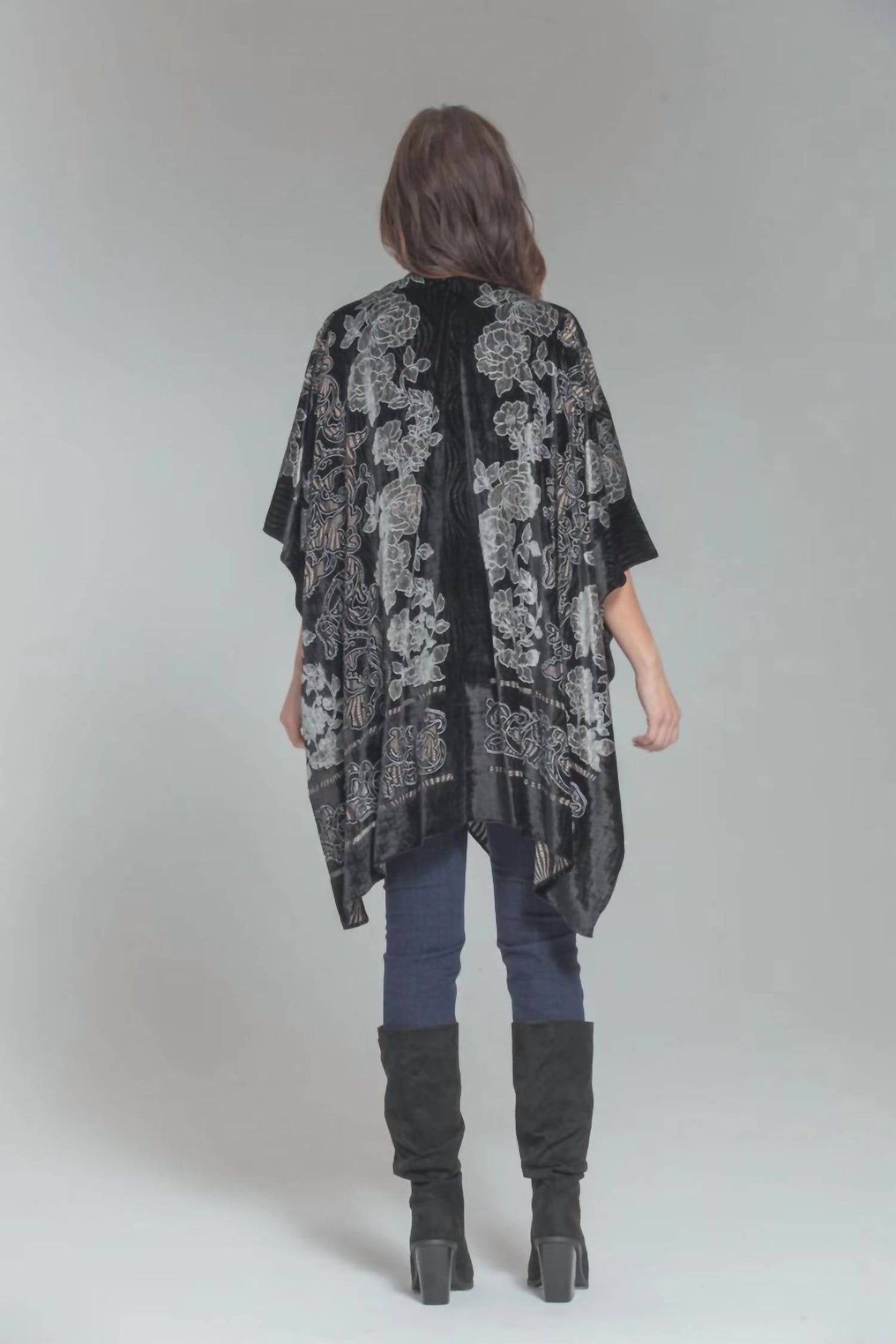 Paparazzi By Biz - Burnout Velvet Kimono