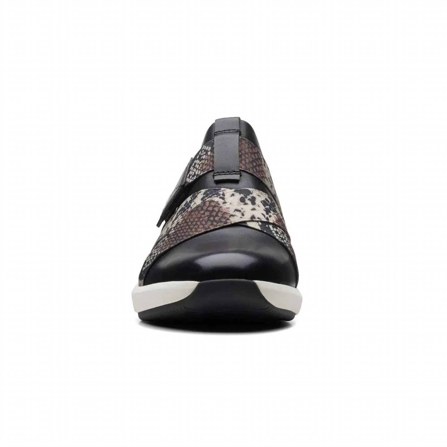 Clarks - Women's Un Rio Strap Sneakers