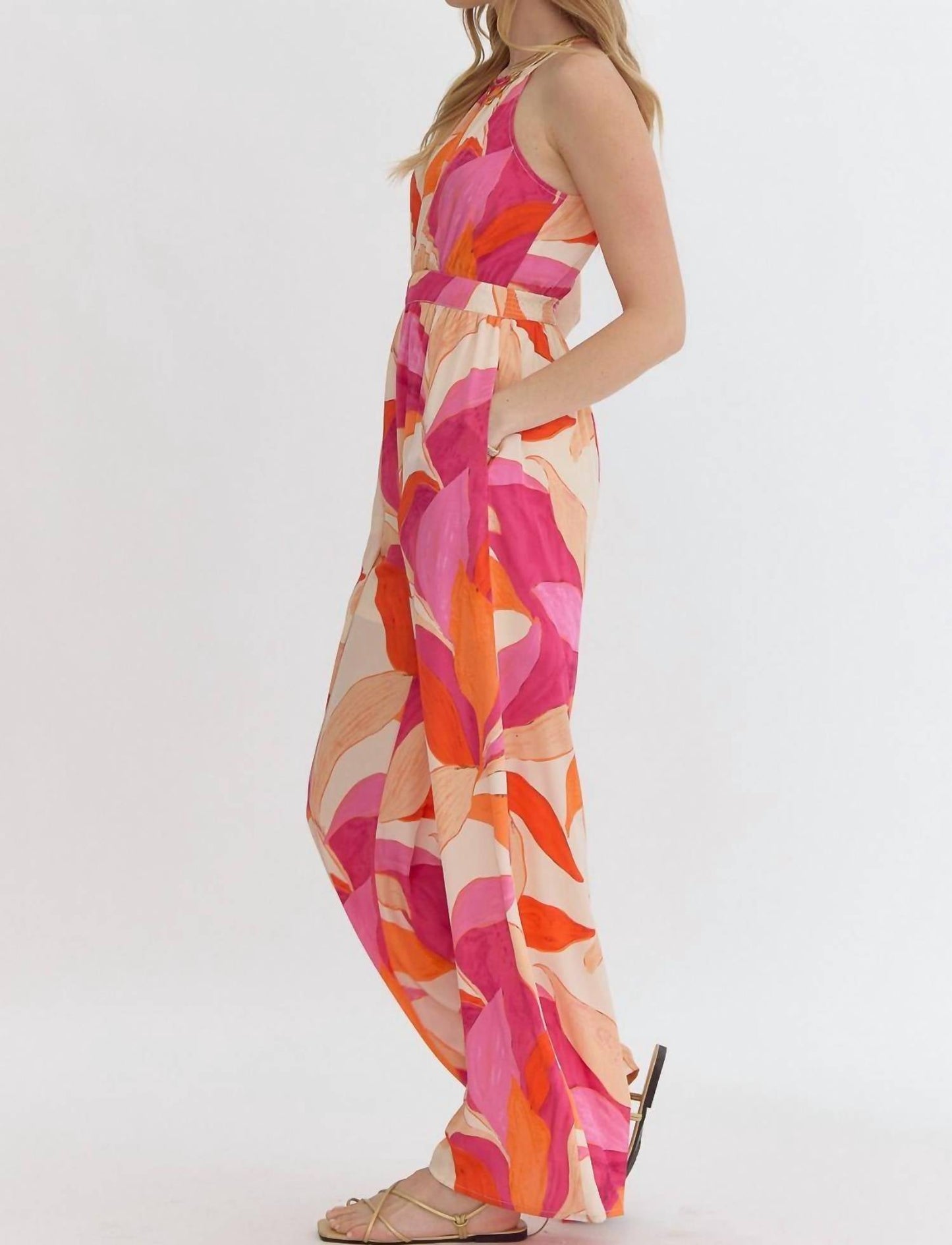 Entro - Halter Neck Sleeveless Jumpsuit