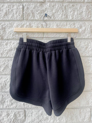 Varley - Ollie High Rise Short 3.5