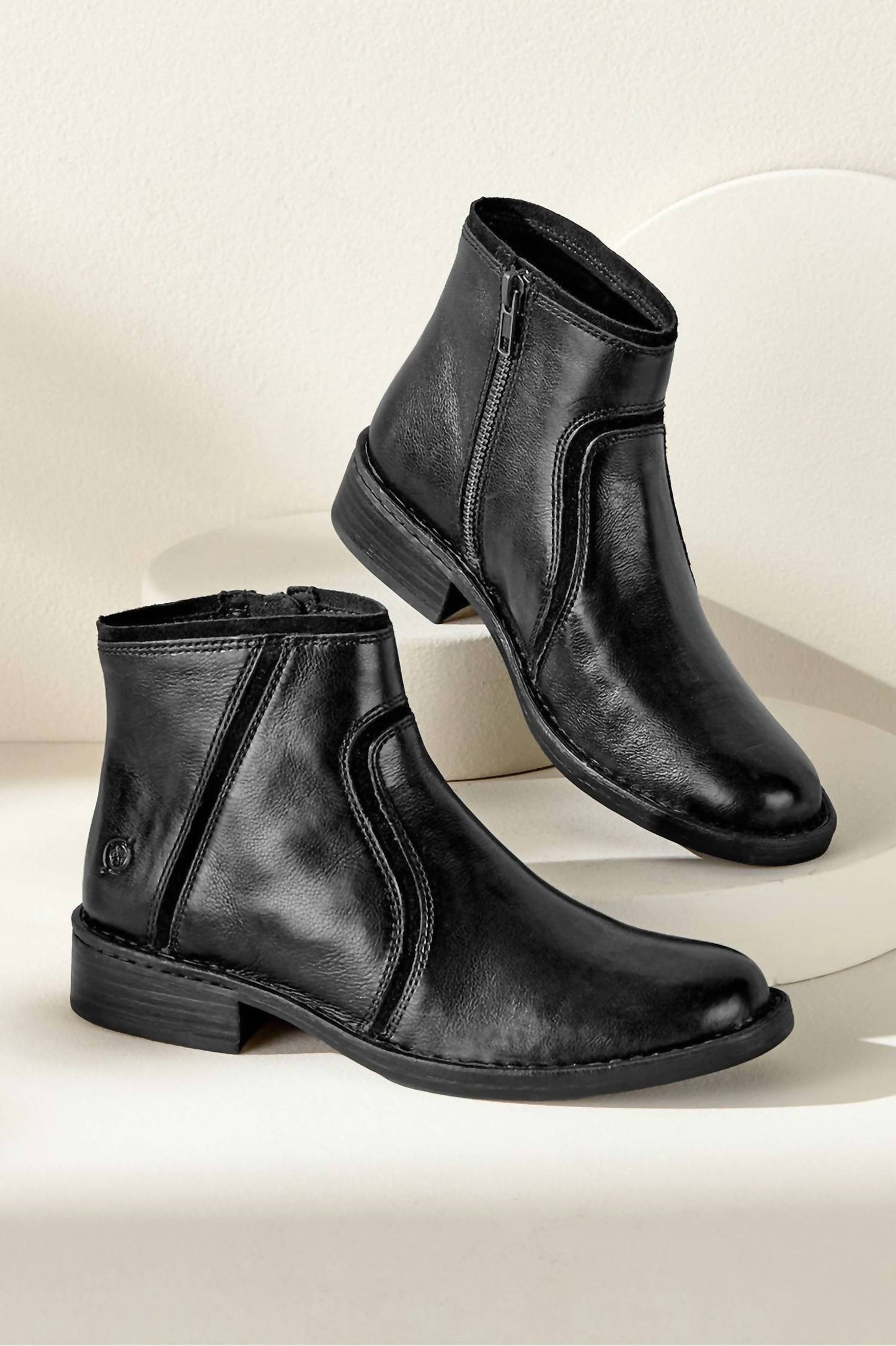 Born - Women's Cincy Leather Booties