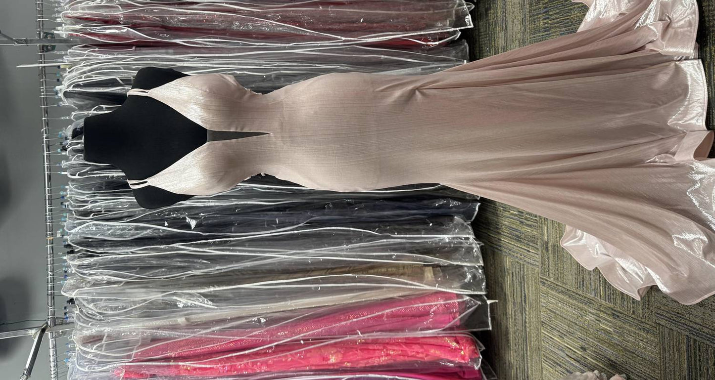 Ellie Wilde - Sleeveless Liquid Lame Gown