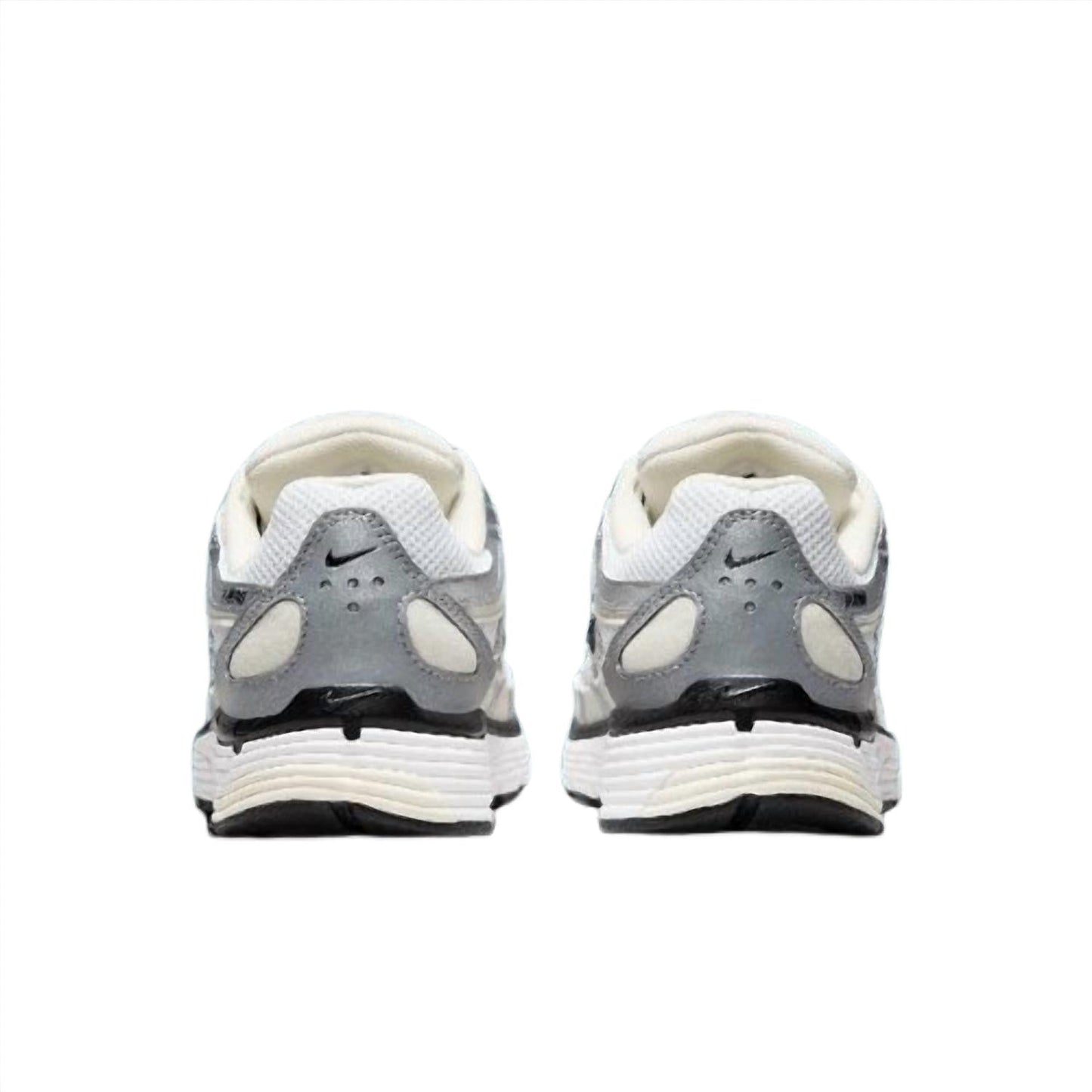 Nike - Women's P-6000 Shoe