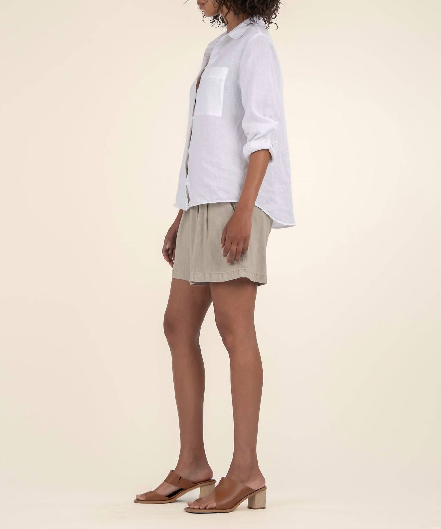 Kut From The Kloth - Catalina Linen Pleated Short