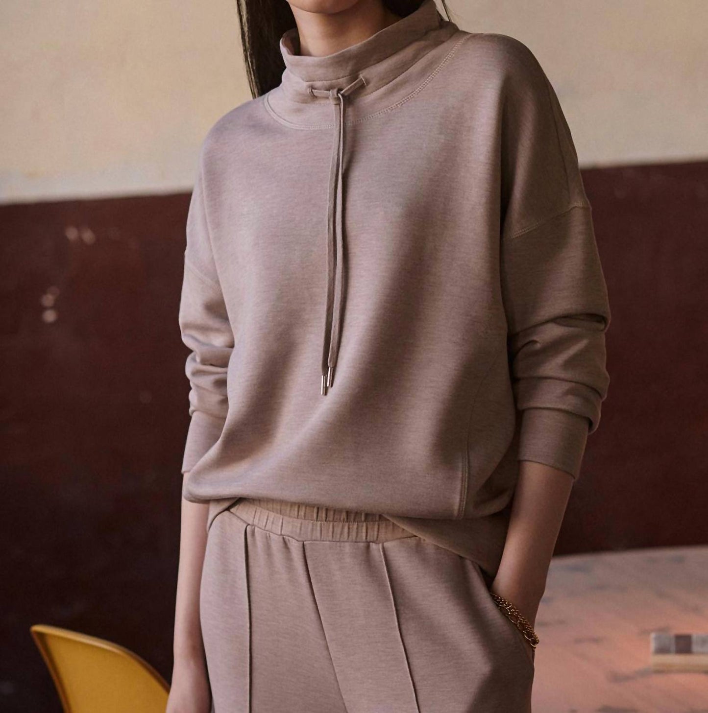 Varley - Oakdale Mock Neck Sweatshirt