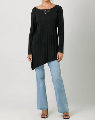 Mystree - Pleated Diagonal Cut Tunic Sweater