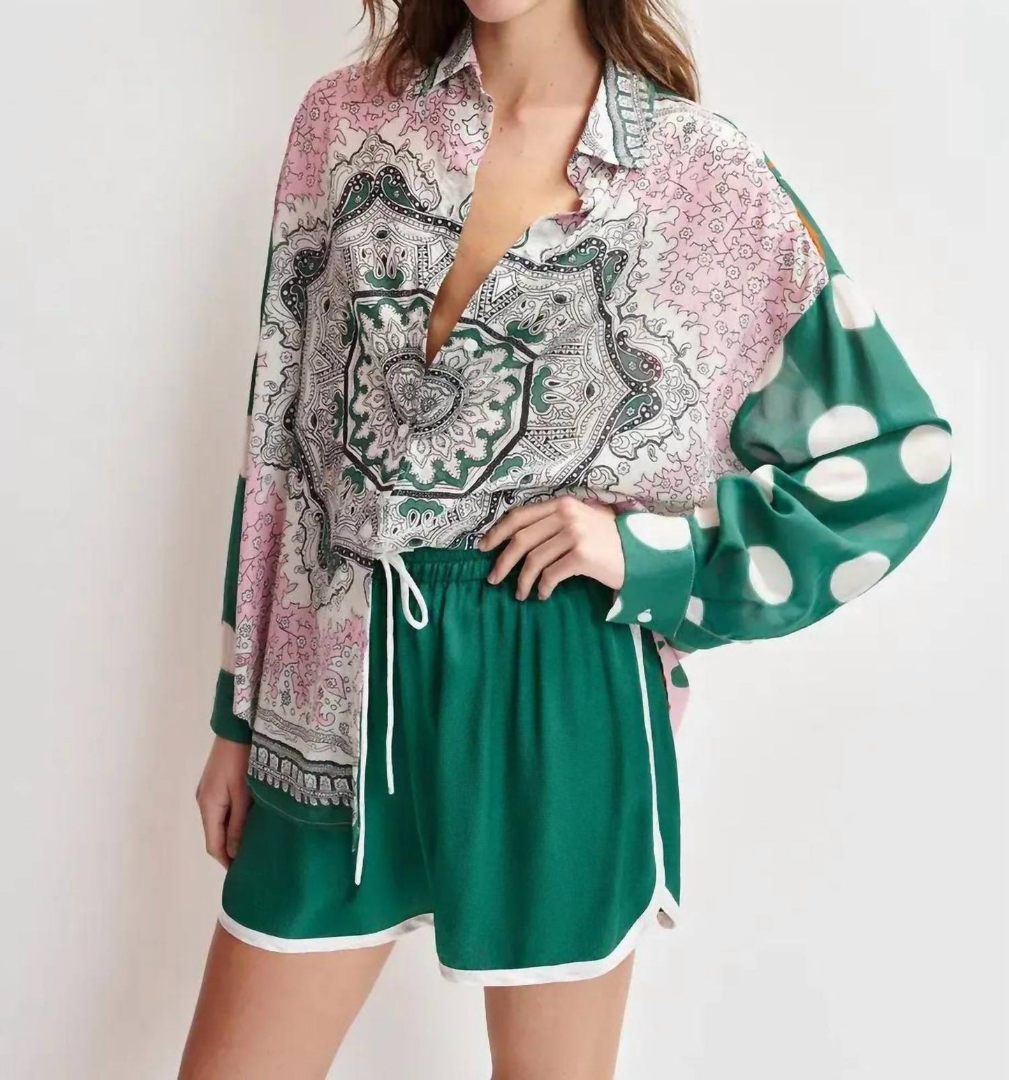 Essential Antwerp - Drawstring Athletic Shorts