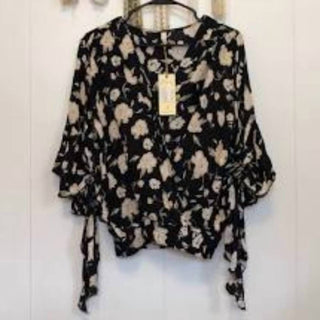 Elan - Long Sleeve Top with Elastic Bottom