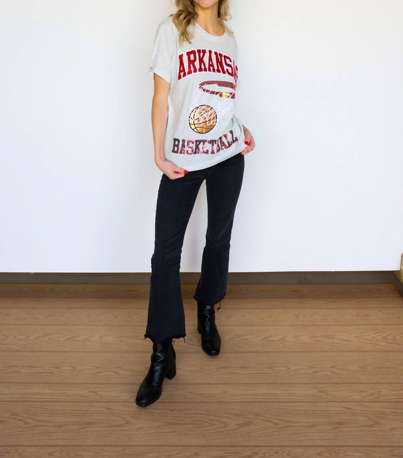 Queen Of Sparkles - Arkansas Basketball Tee