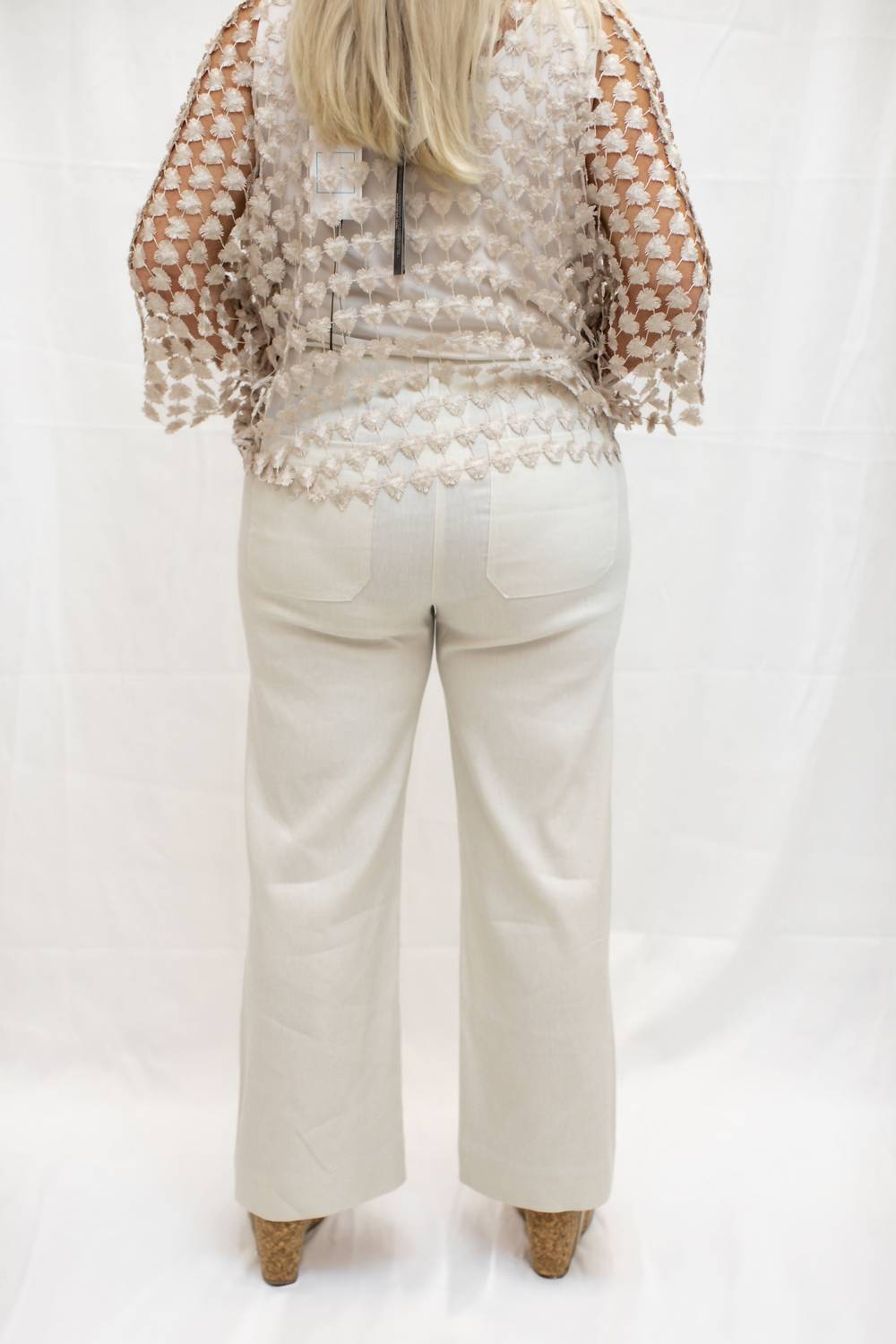 Charlie B - Women's Cropped Straight Leg Pant