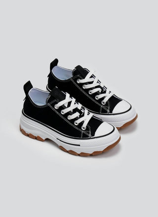 Refresh - Women's Canvas Sneakers