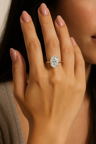 Allyanna Gifts - Women's Solitaire Oval Moissanite Ring
