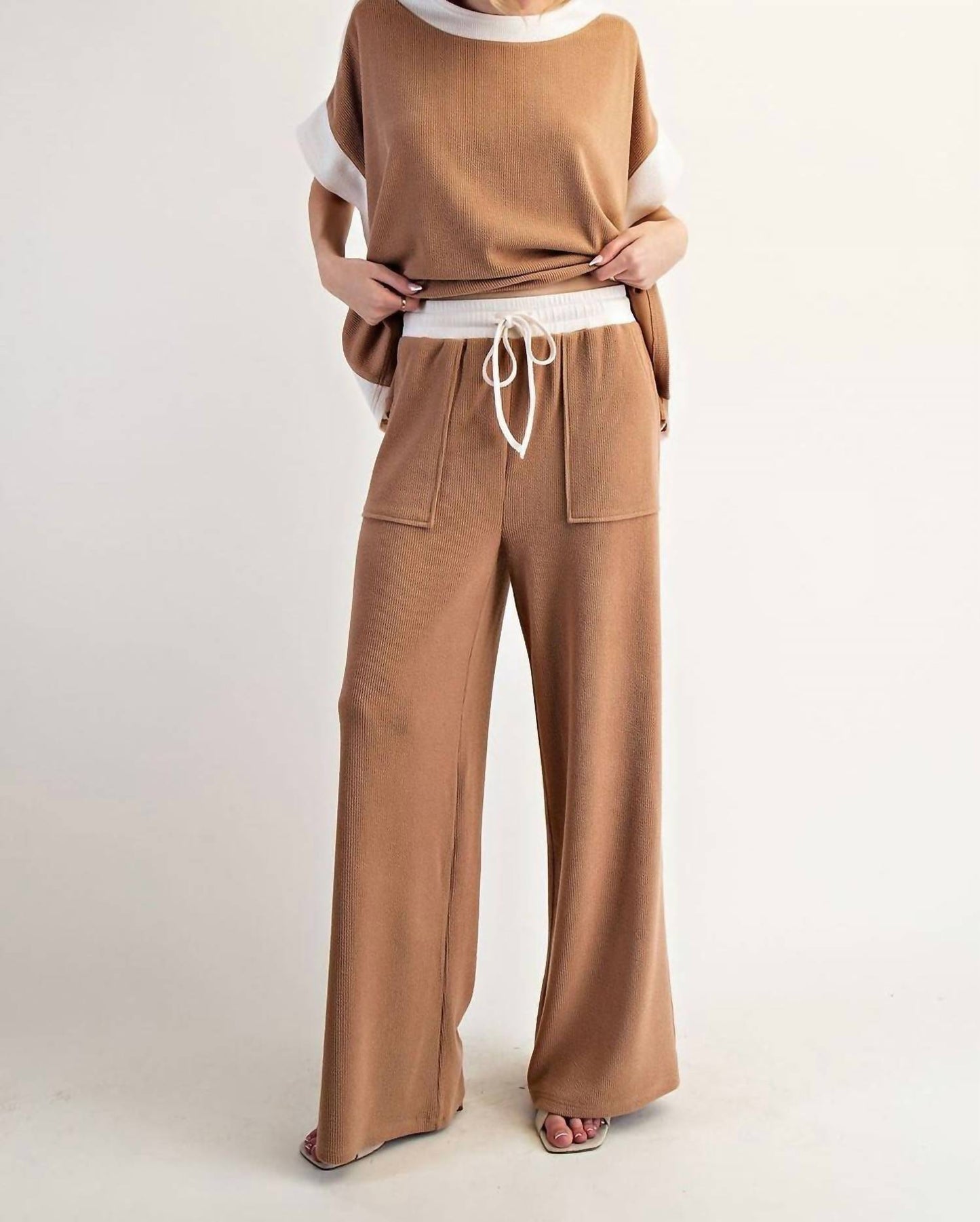 Ee:Some - Contrast Waist Straight Leg Pants
