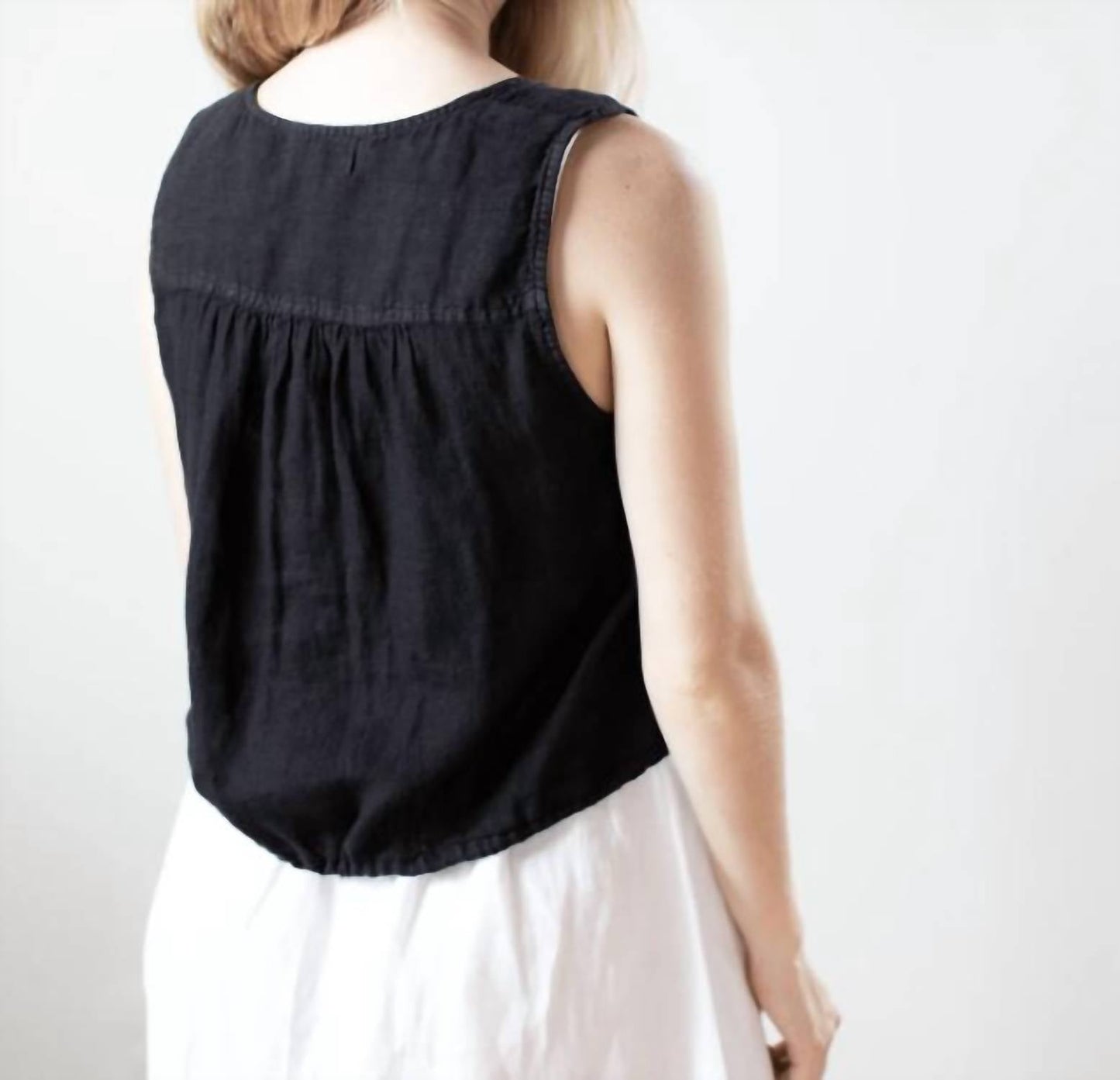 Bella Dahl - Sleeveless Tie Waist Button Down