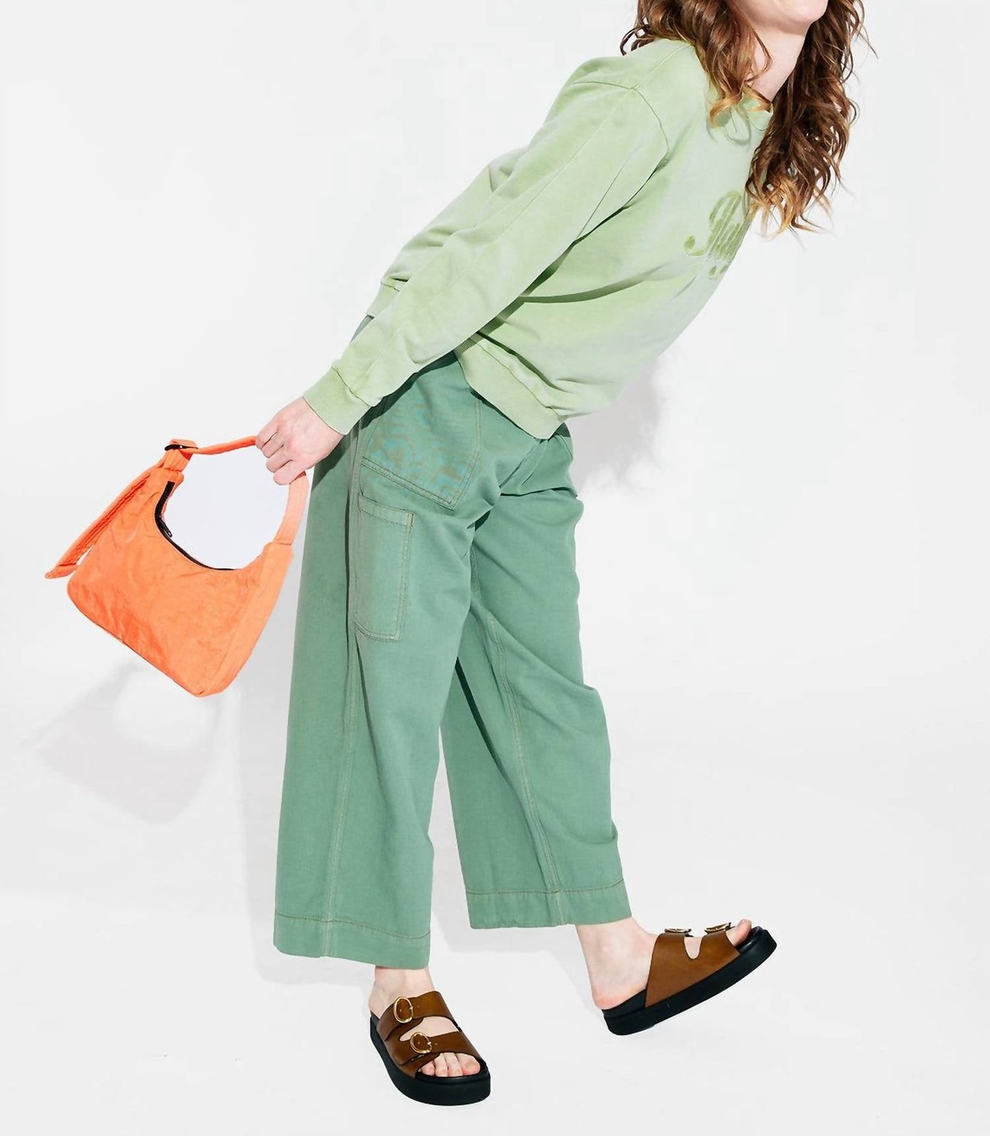 0039 Italy - Monja Crew Sweater