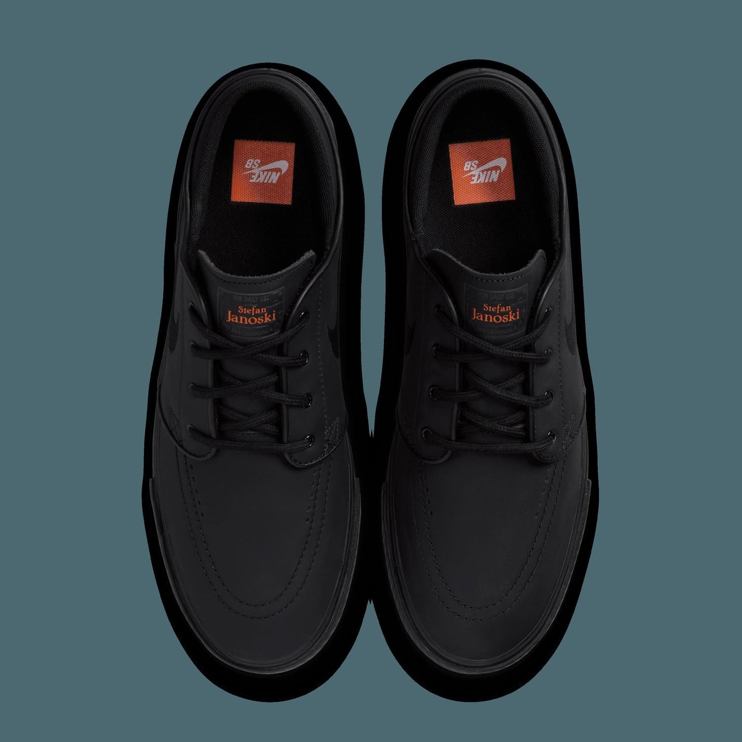 Nike - Men's SB Zoom Janoski OG+ ISO Sneakers